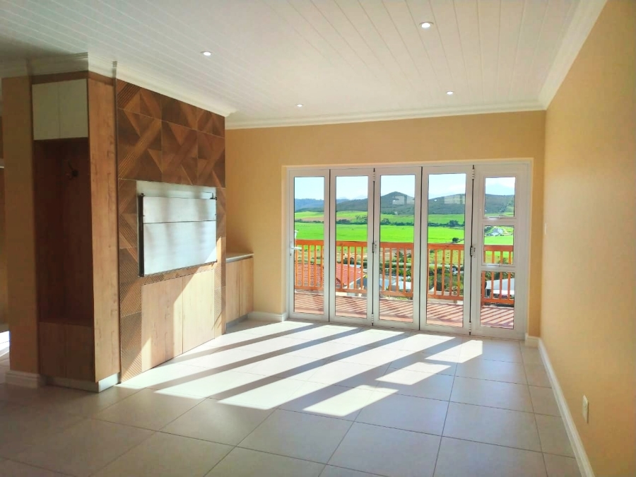 3 Bedroom Property for Sale in Reebok Western Cape